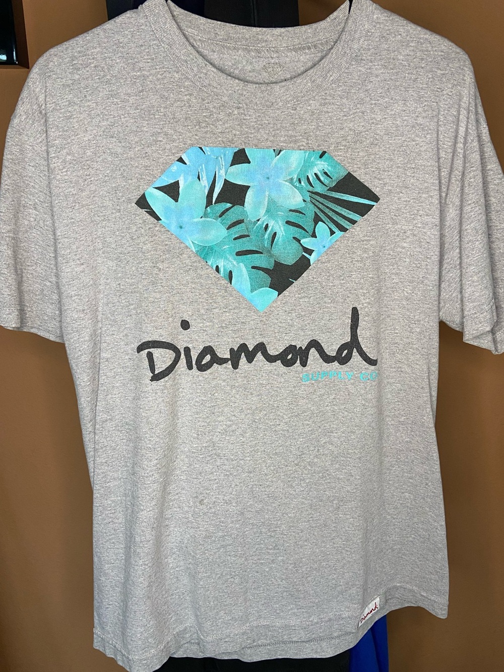 Diamond Supply Co. Hawaiian Floral tee